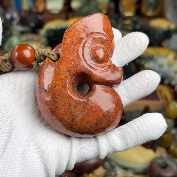 岫岩河磨玉（透闪石质玉）把件未镶嵌魅****轮