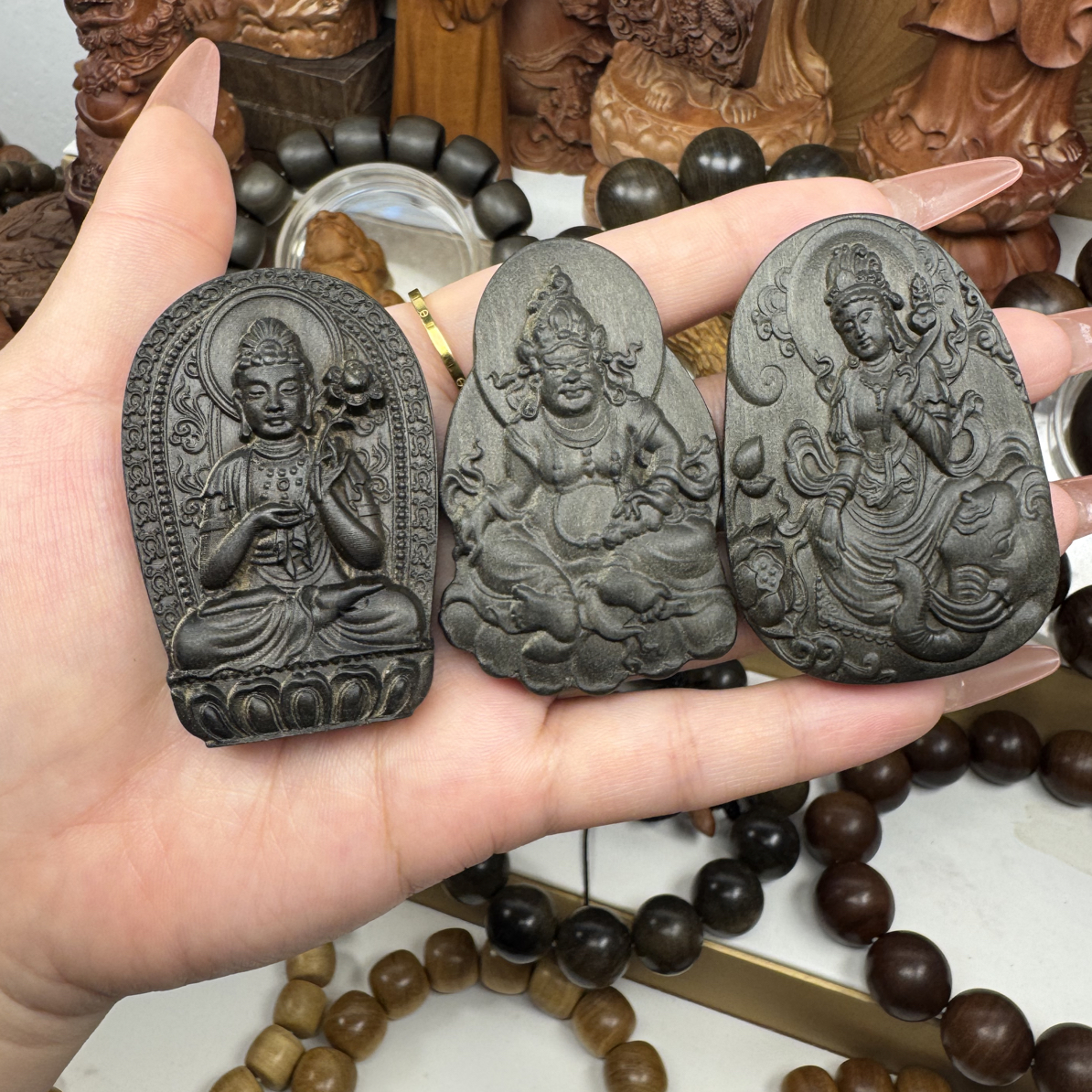 迈索尔老山檀阴沉大势至黄财神普贤牌子奶香（发其一）