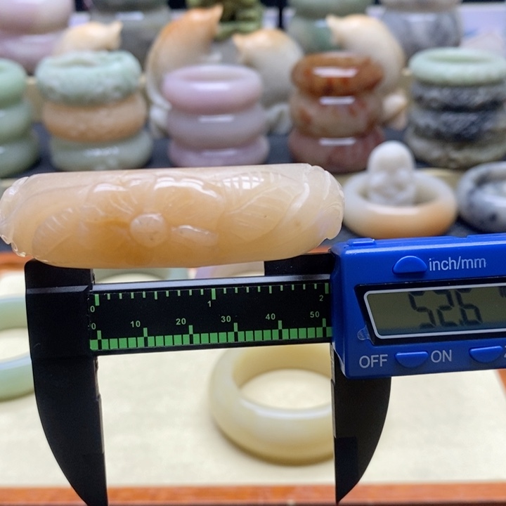 石英岩玉手镯未镶嵌