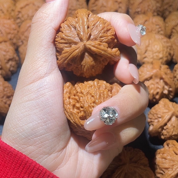 強***丶吊坠文玩核桃小妹三棱