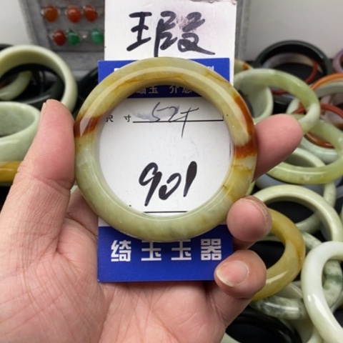 未镶嵌蛇纹石玉手镯