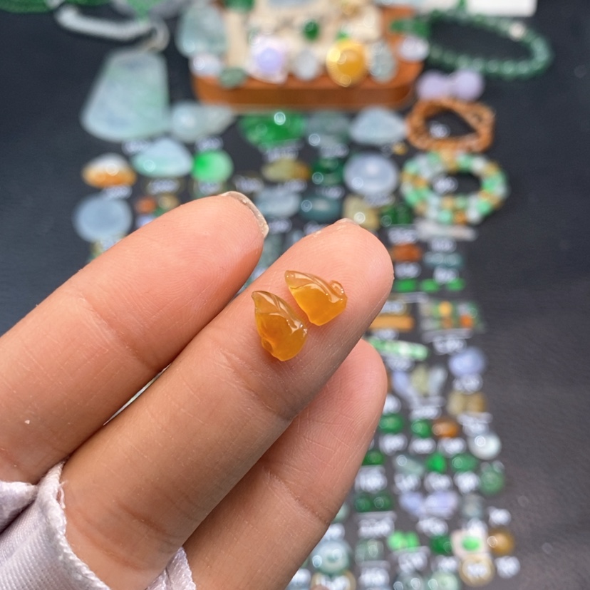 【闪购商品】翡翠挂件未镶嵌笋