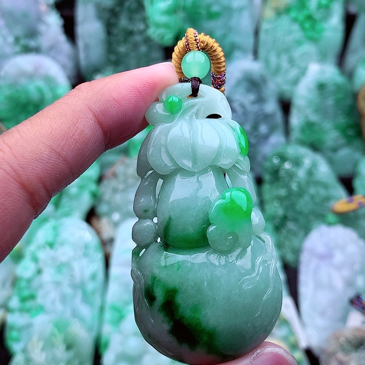 翡翠吊坠(不含链)未镶嵌