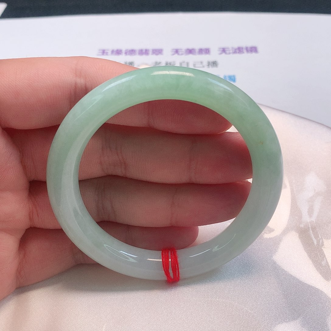 翡翠手镯（圆镯）未镶嵌269号