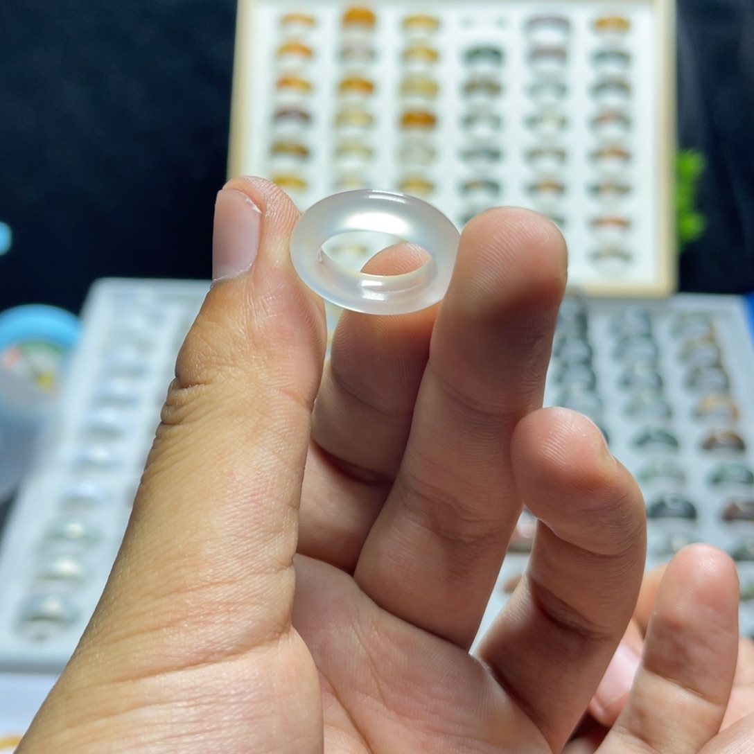 玛瑙/玉髓戒指未镶嵌A****商