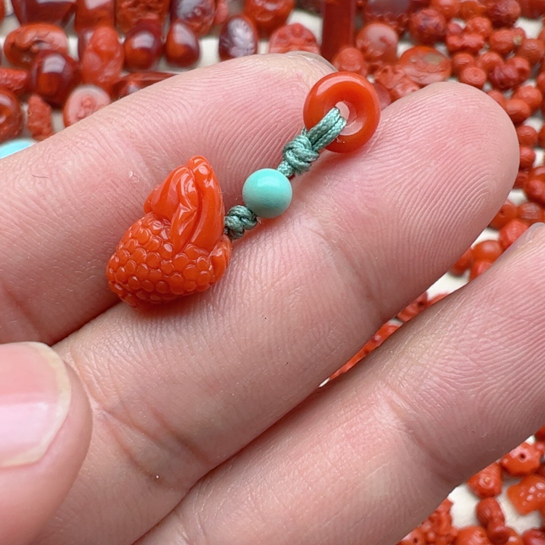 南红玛瑙配饰未镶嵌