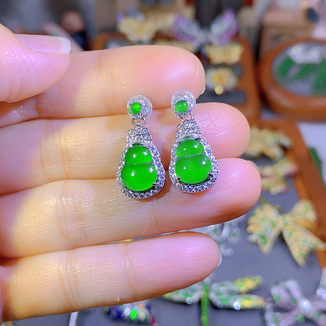 颈饰银S925镶嵌翡翠