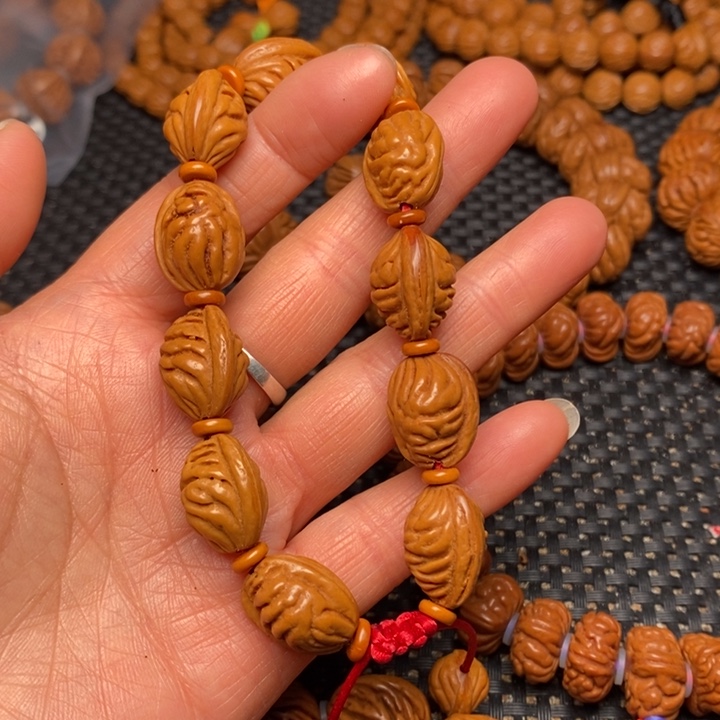 手串桃核龙纹桃核