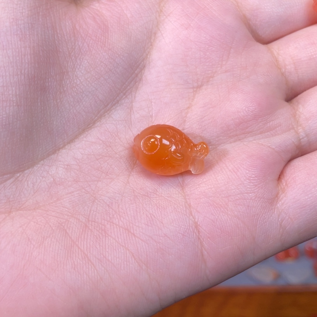 未镶嵌嘟嘟鱼南红玛瑙