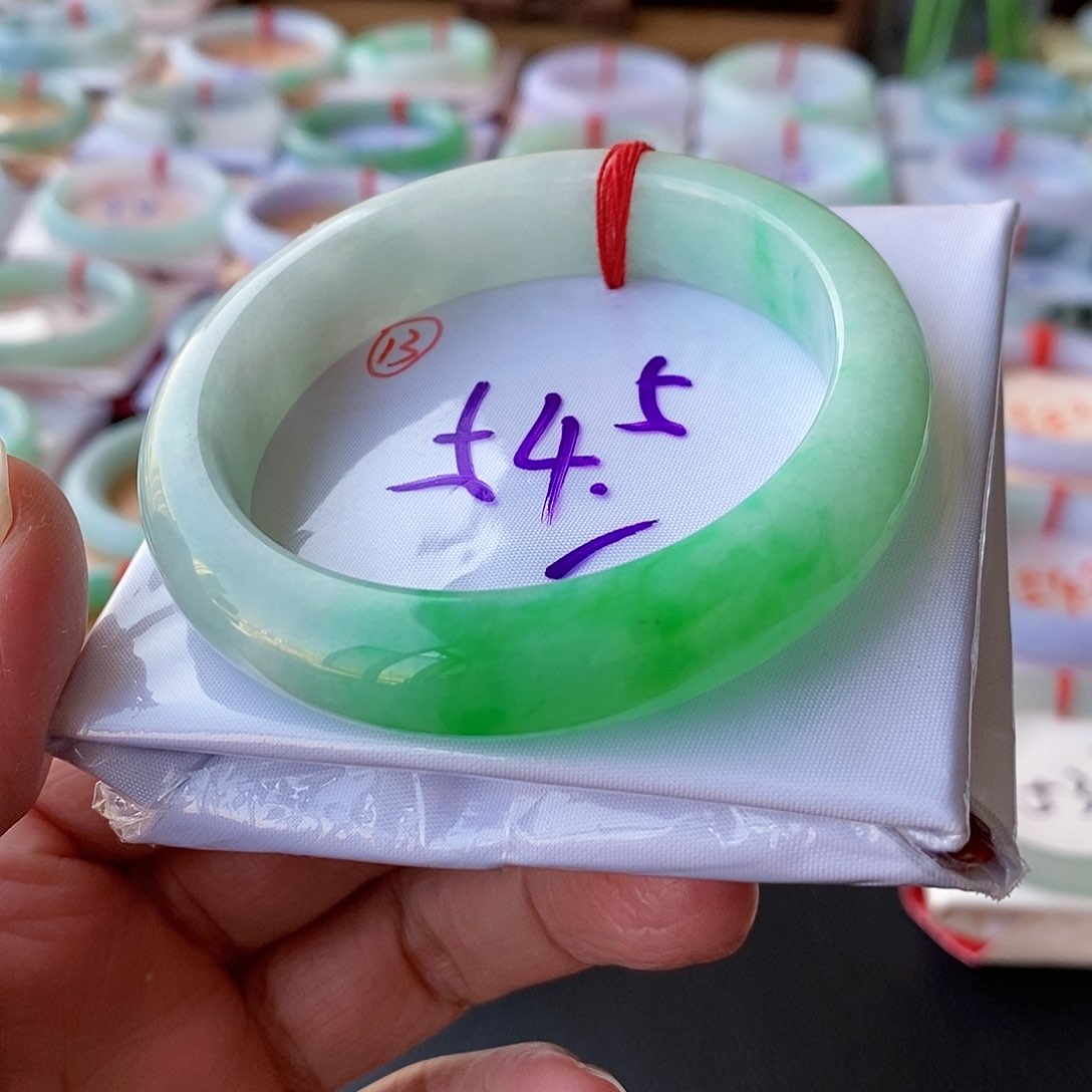 翡翠手镯未镶嵌13号链接