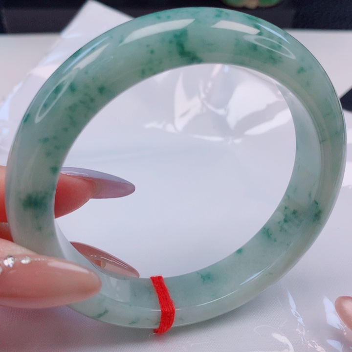 翡翠未镶嵌手镯59圈