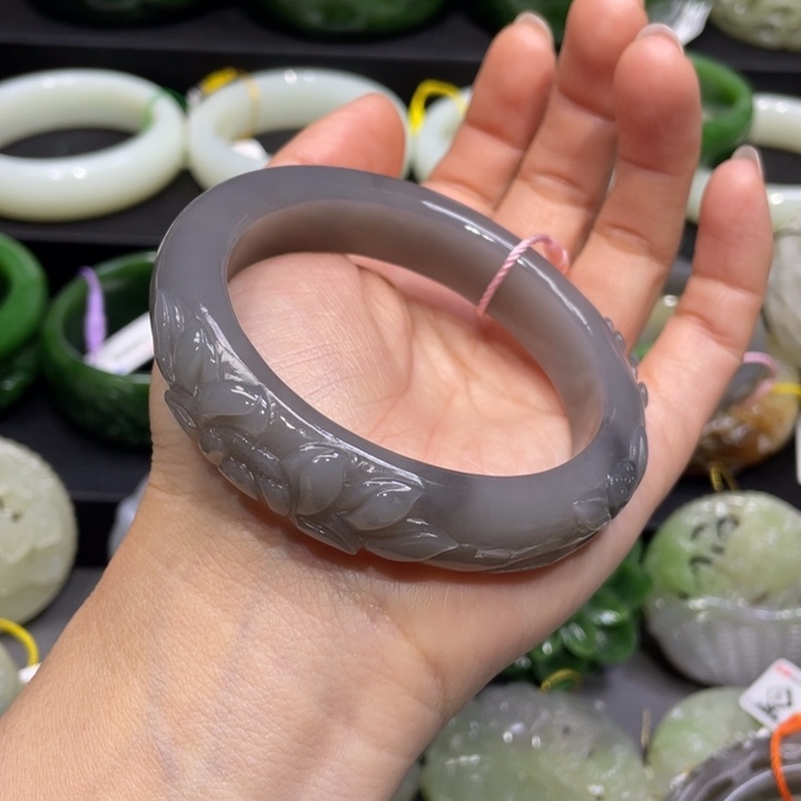 和田玉手镯58圈口 编号59未镶嵌