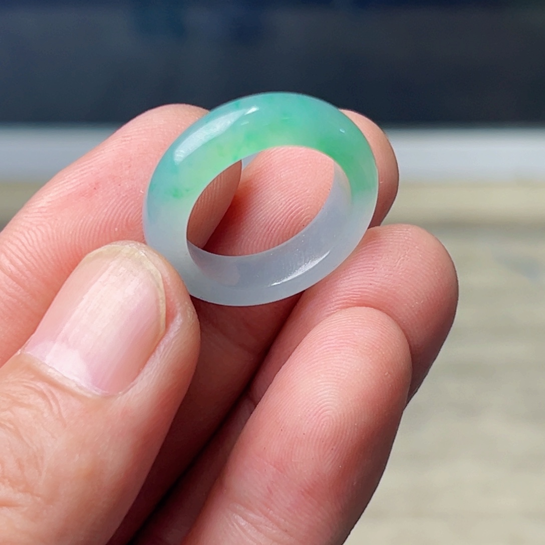 定制翡翠未镶嵌圈口