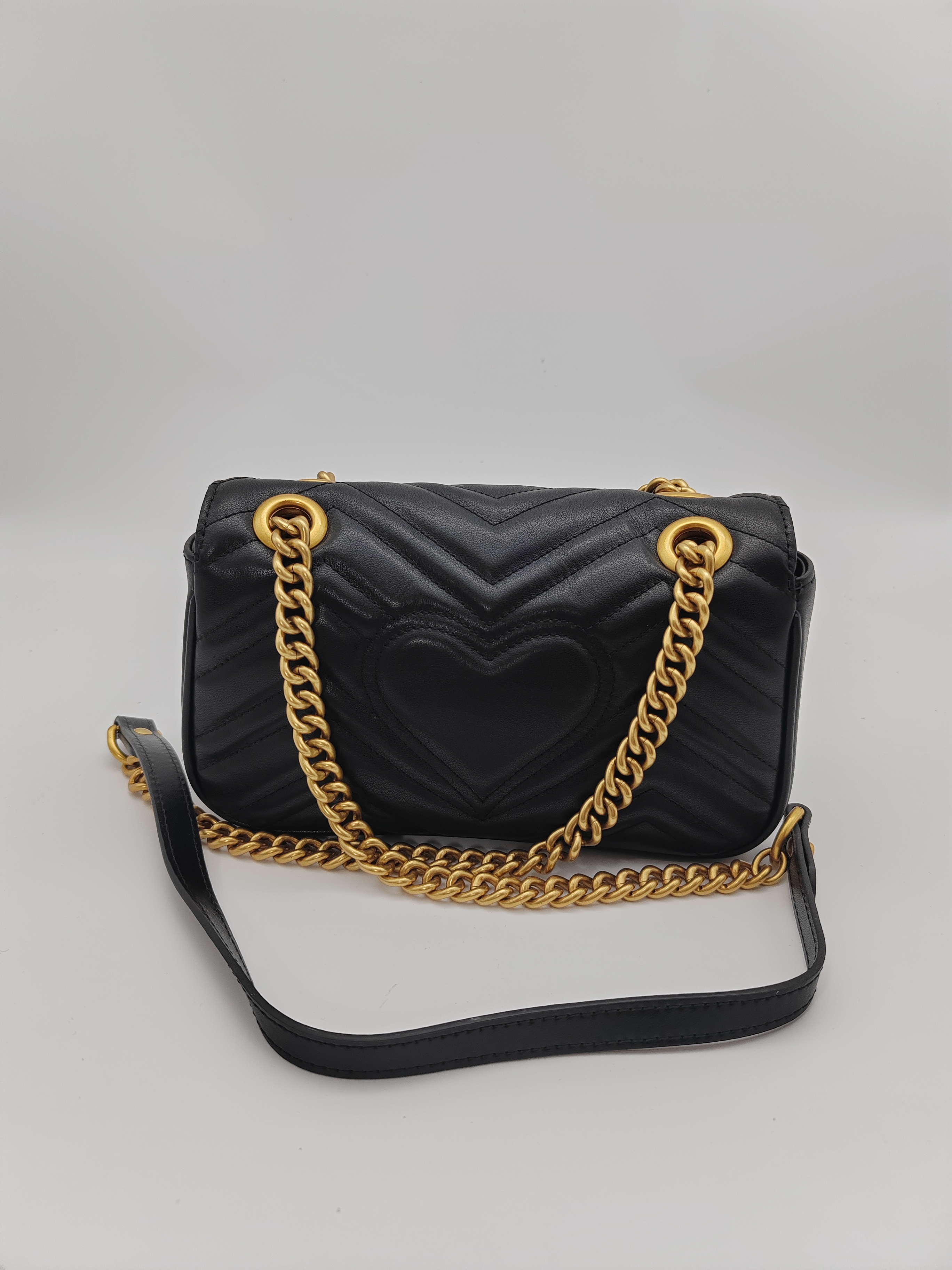 大嘉嘉【黑色-爱心蒙蒙】牛皮 休闲风  斜挎包  30104