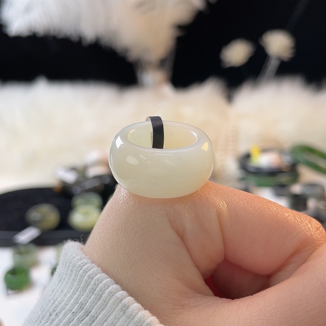 和田玉未镶嵌戒指k105俄白墩墩16.2mm