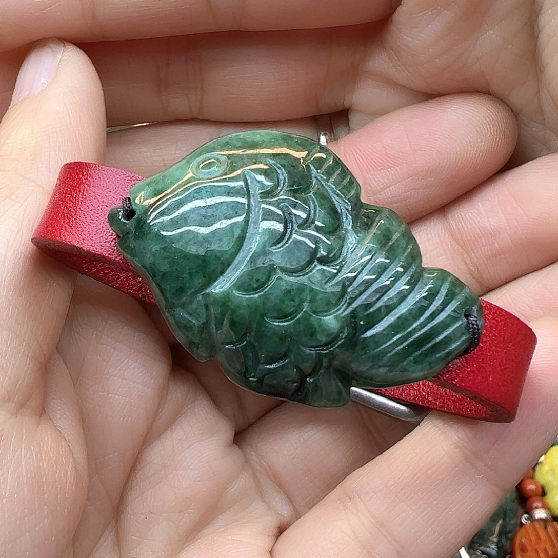 翡翠戒指未镶嵌炸