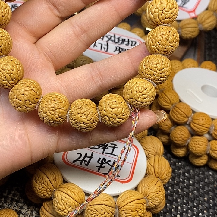 山***钢手串桃核铁扇公主1.7/1.8