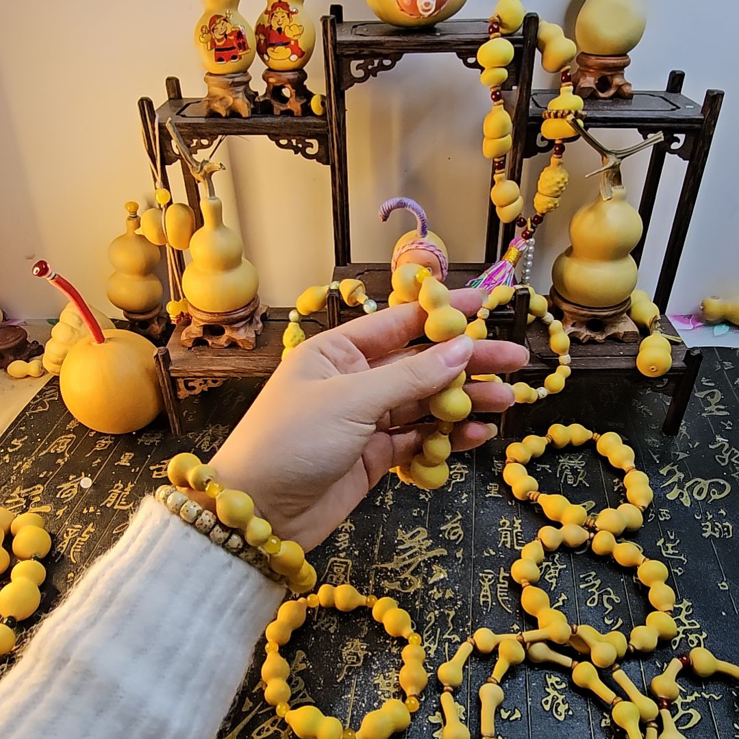 侯***大叶紫檀（黑酸枝木类）