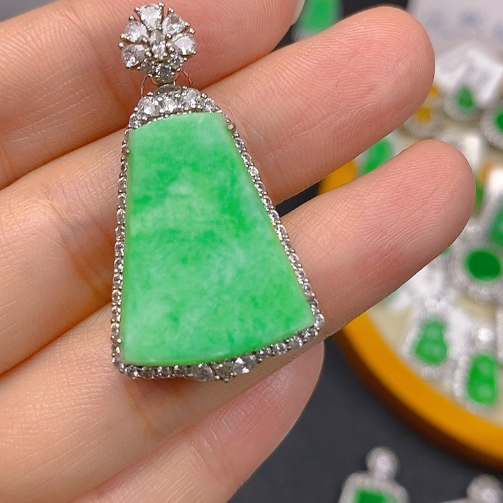 翡翠银S925镶嵌颈饰