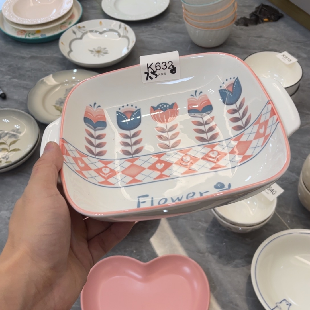 陶瓷微瑕餐具介意勿拍，满18飞！ 