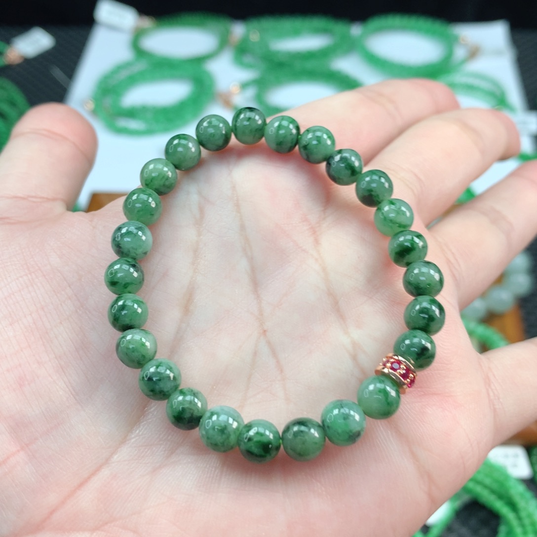 翡翠手链未镶嵌翡翠