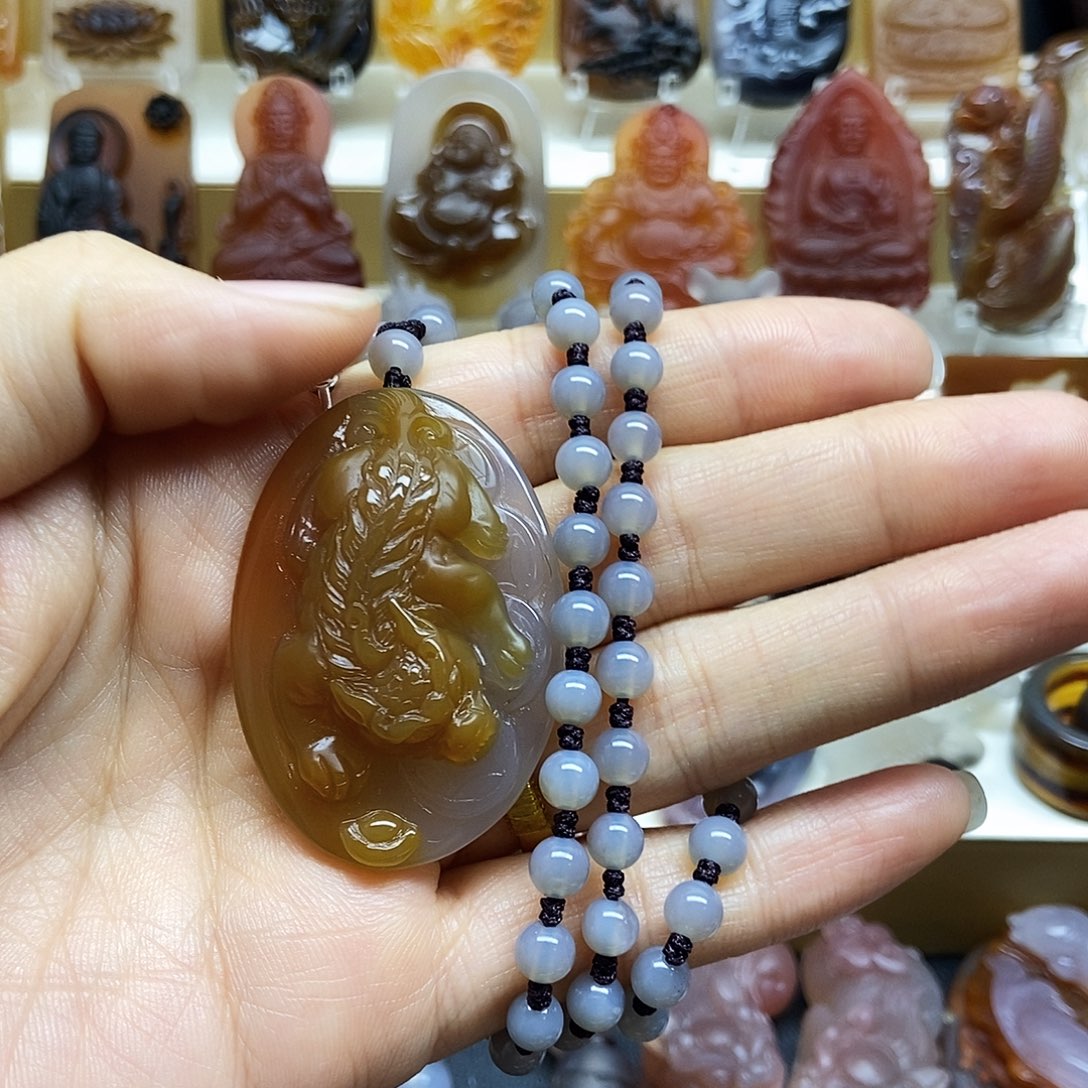 @***生玛瑙/玉髓未镶嵌颈饰