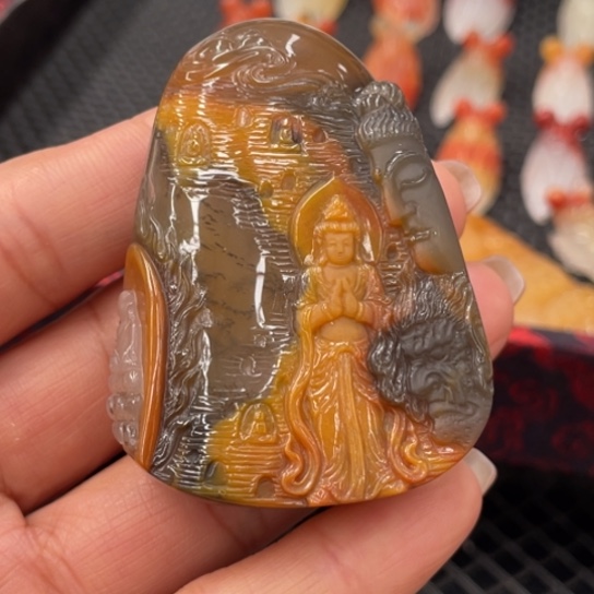 石英质玉（黄龙玉）挂件未镶嵌