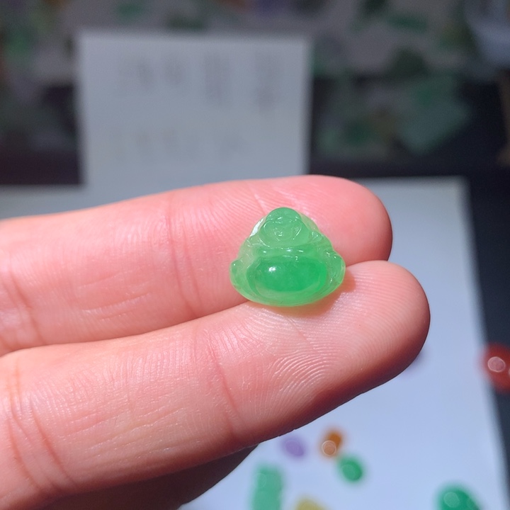 翡翠未镶嵌颈饰挂件