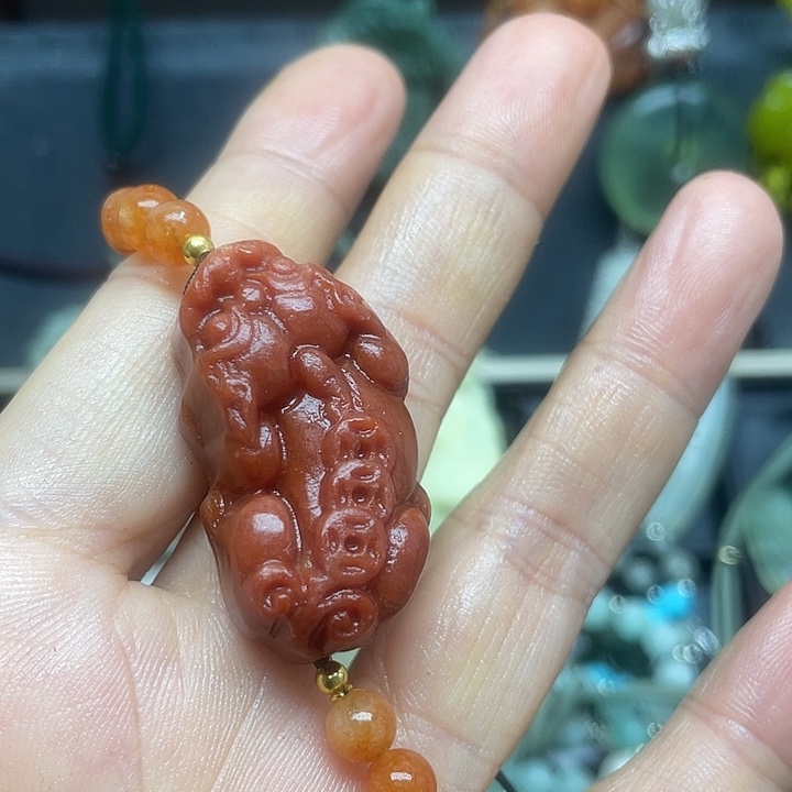 未镶嵌蛇纹石玉颈饰