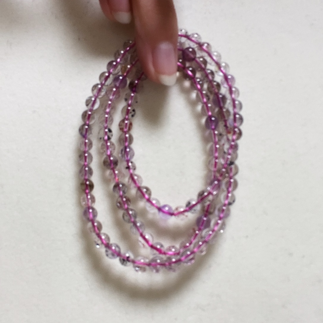 水晶手串未镶嵌简单