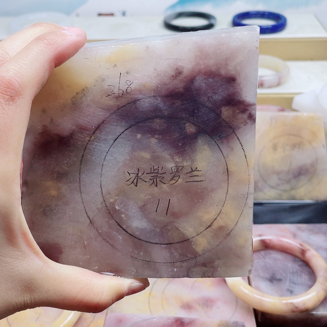 石英质玉手镯未镶嵌定制