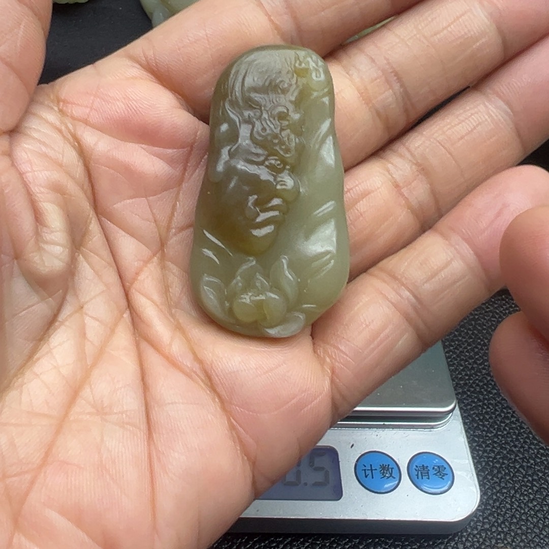 和田玉（糖玉）未镶嵌吊坠(不含链)