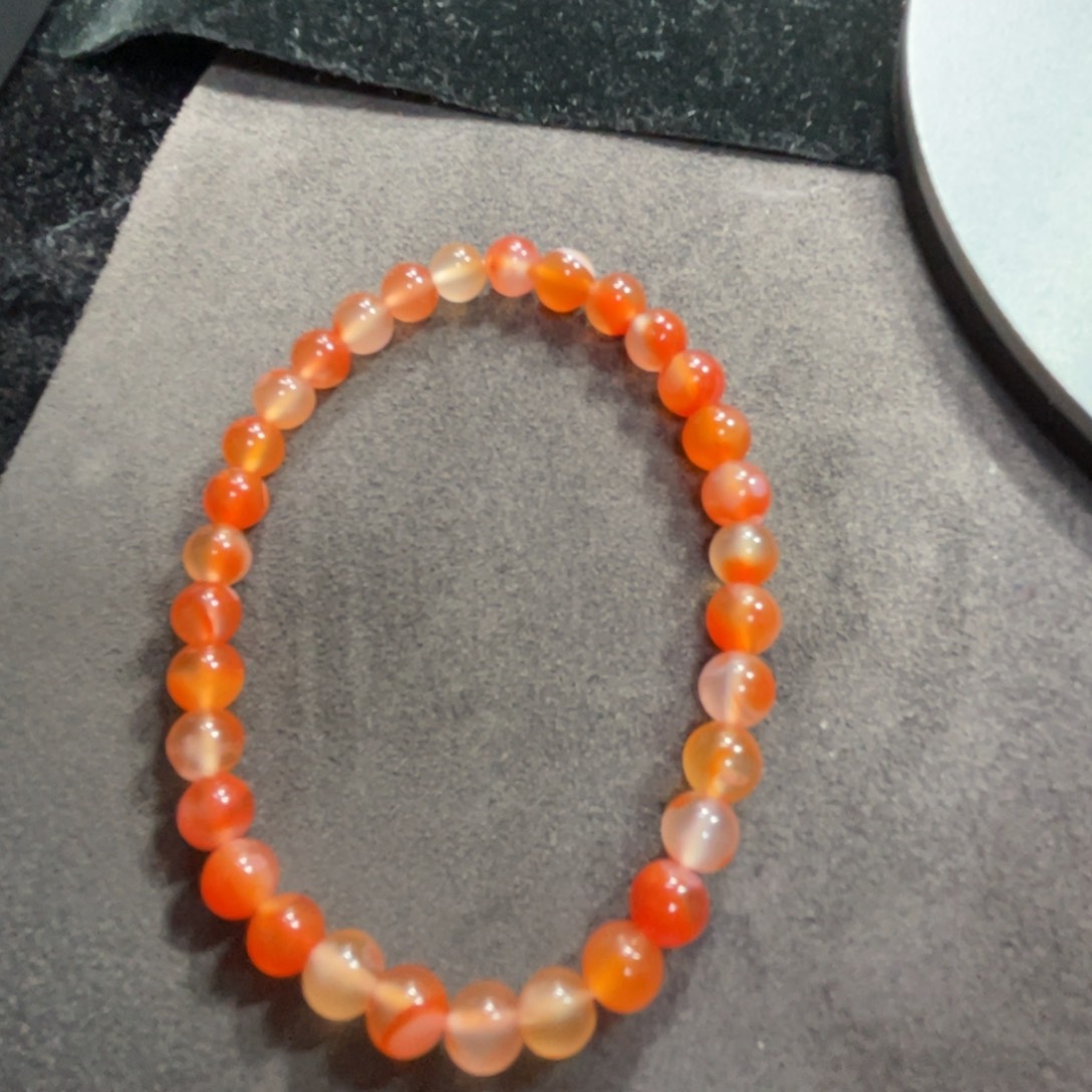 南红玛瑙项链未镶嵌