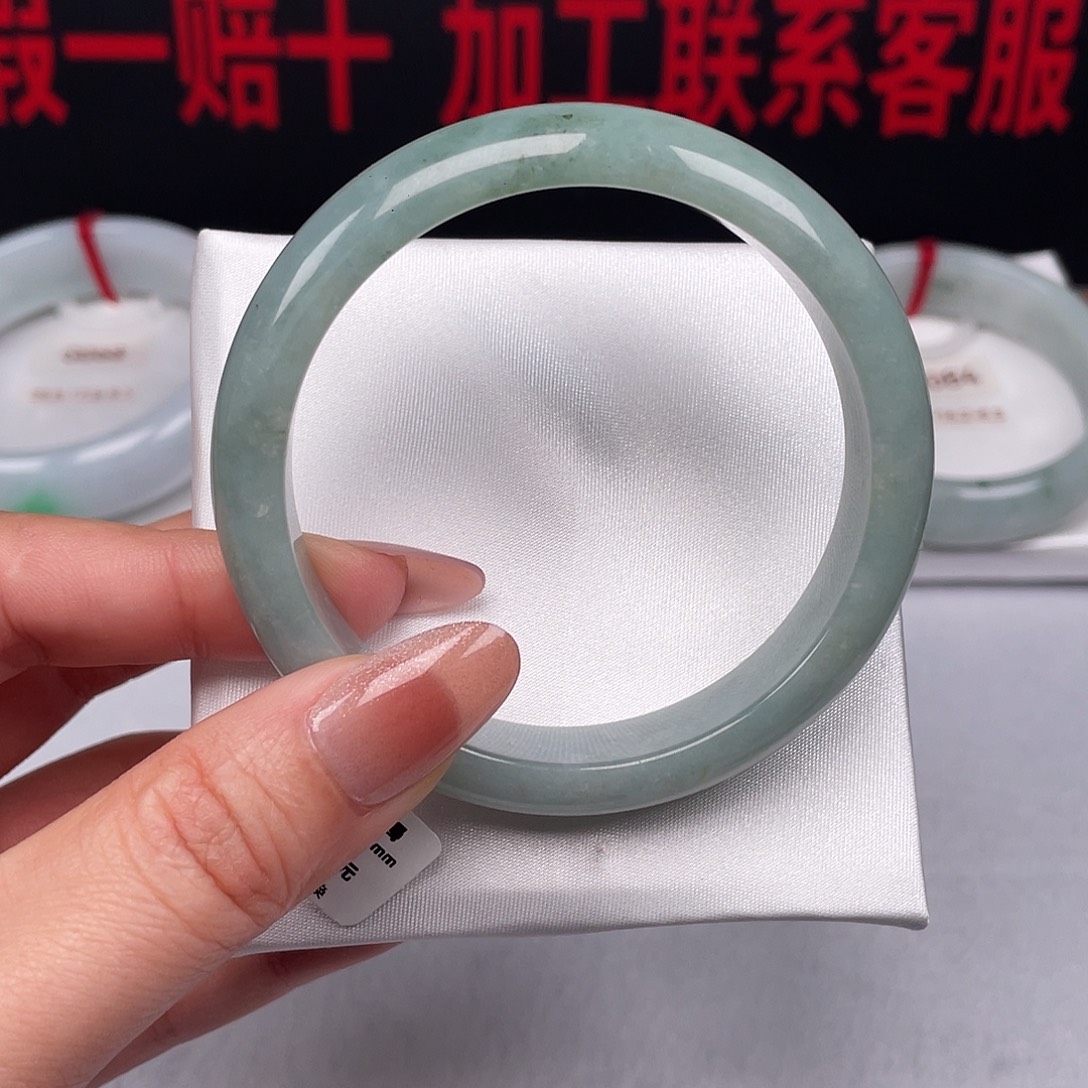 翡翠未镶嵌手镯087