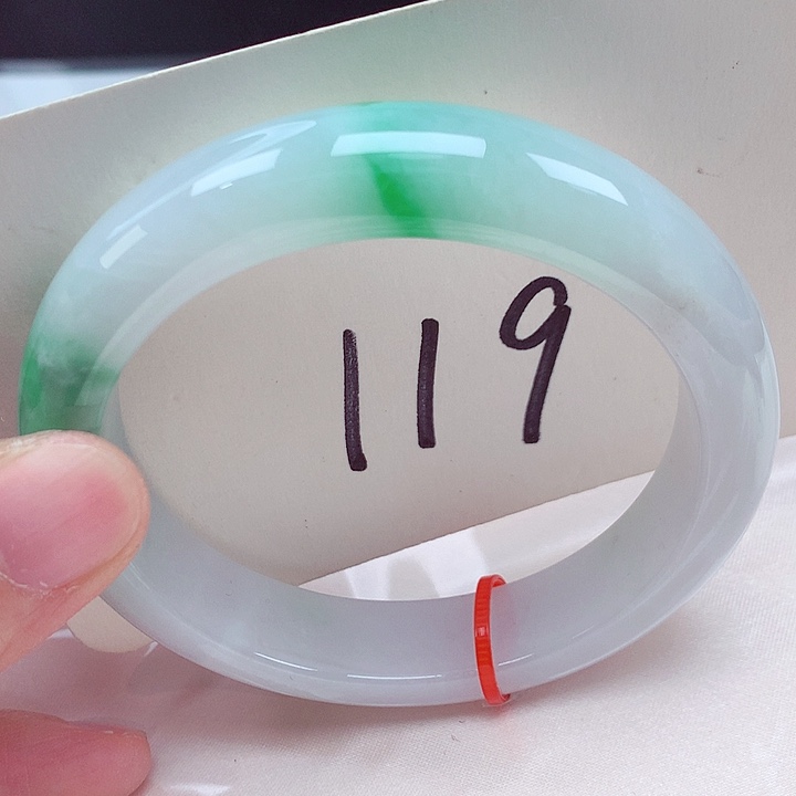 翡翠未镶嵌手镯翡翠