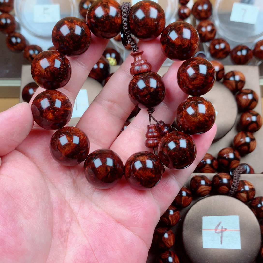 黄花梨/降香黄檀2.0红油底瘤疤太阳花