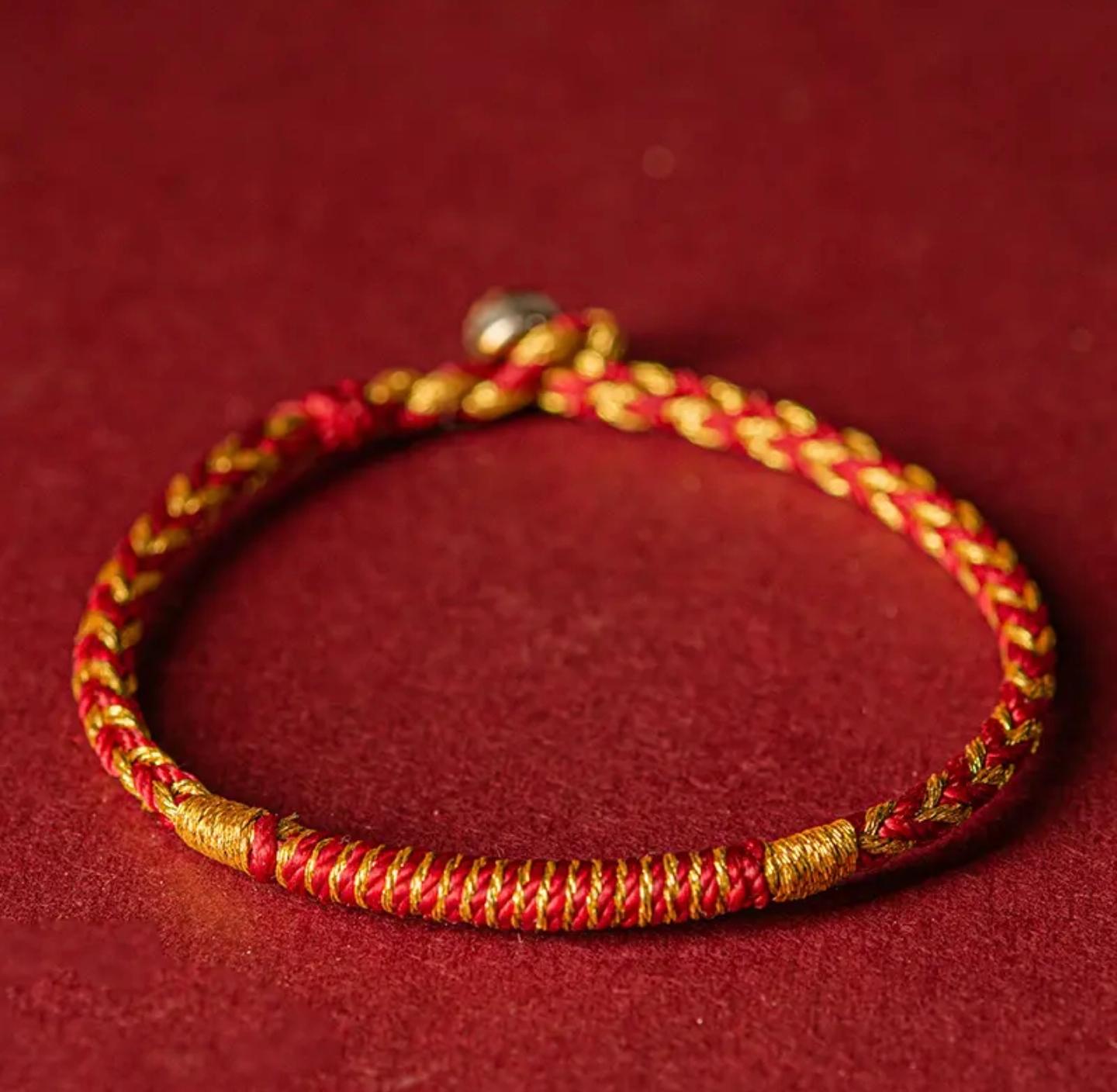 手工编织红绳手链