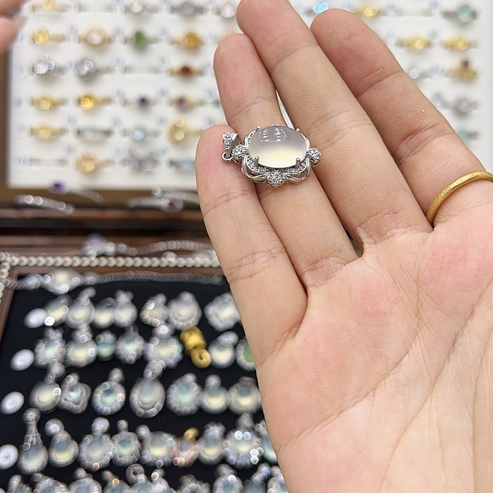 蛋***挞岫玉银S925镶嵌戒指