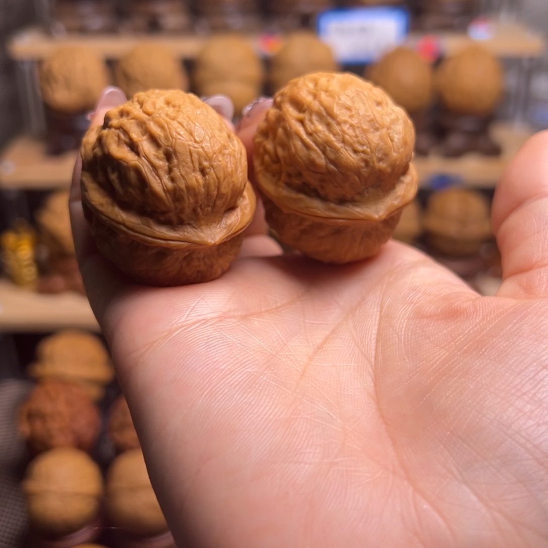 桃核把件圆元宝H18、38……