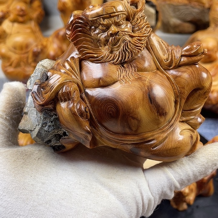 柏木（崖柏）钟馗手把件
