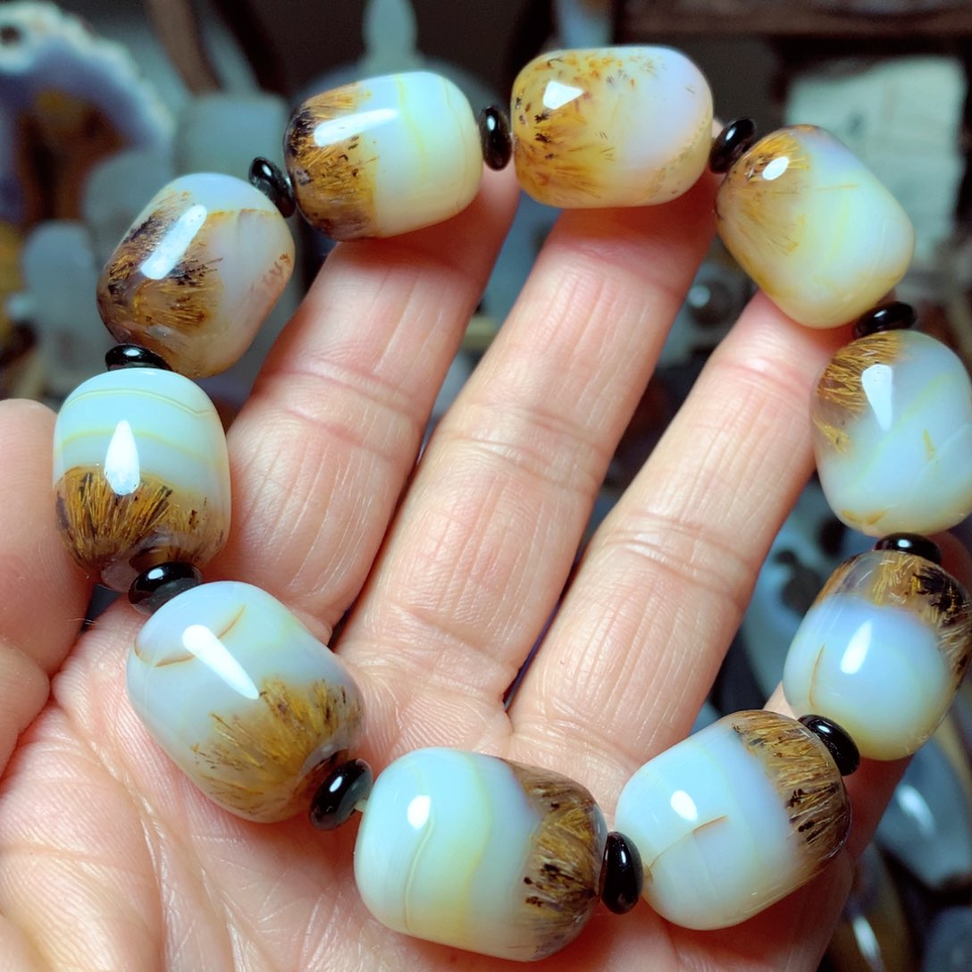 玛瑙/玉髓颈饰未镶嵌