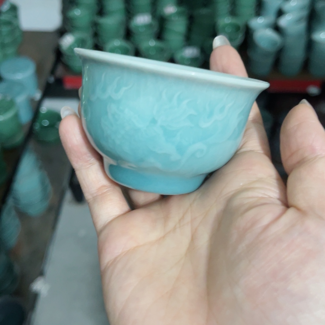 青瓷哈哈哈哈哈哈哈