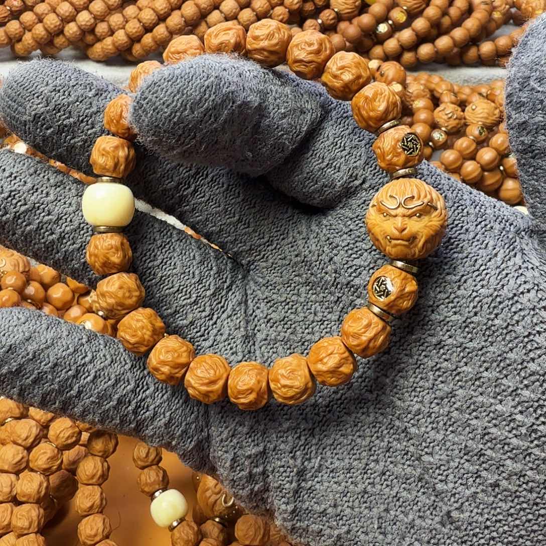 猴头核桃手串龙蛇加悟空龙蛇加裂变