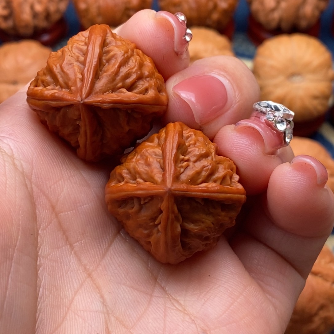 文玩核桃把件精品小手捻