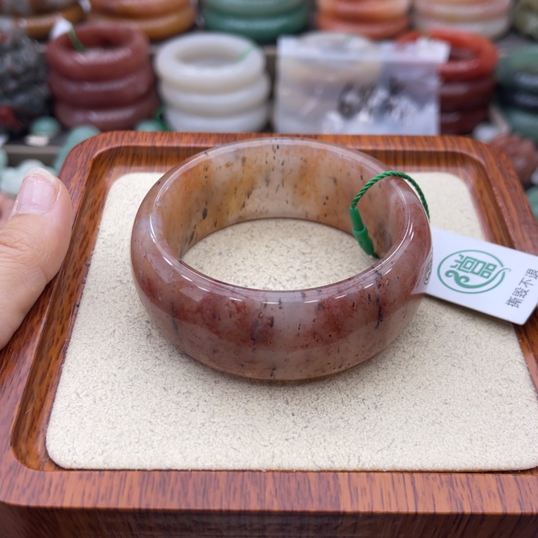 石英质玉未镶嵌手镯