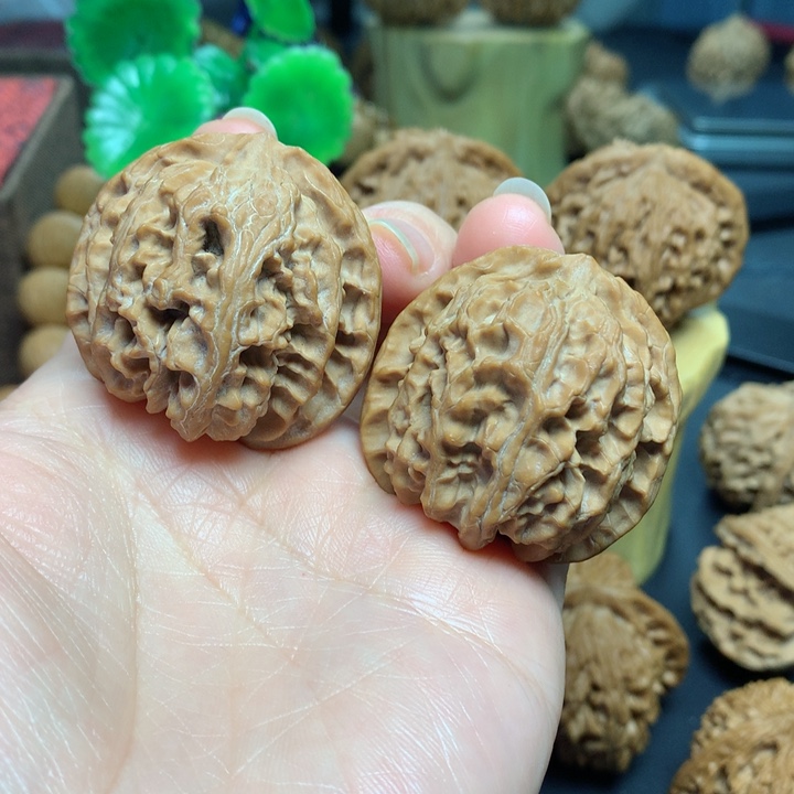 文玩核桃吊坠苹果园狮子头39