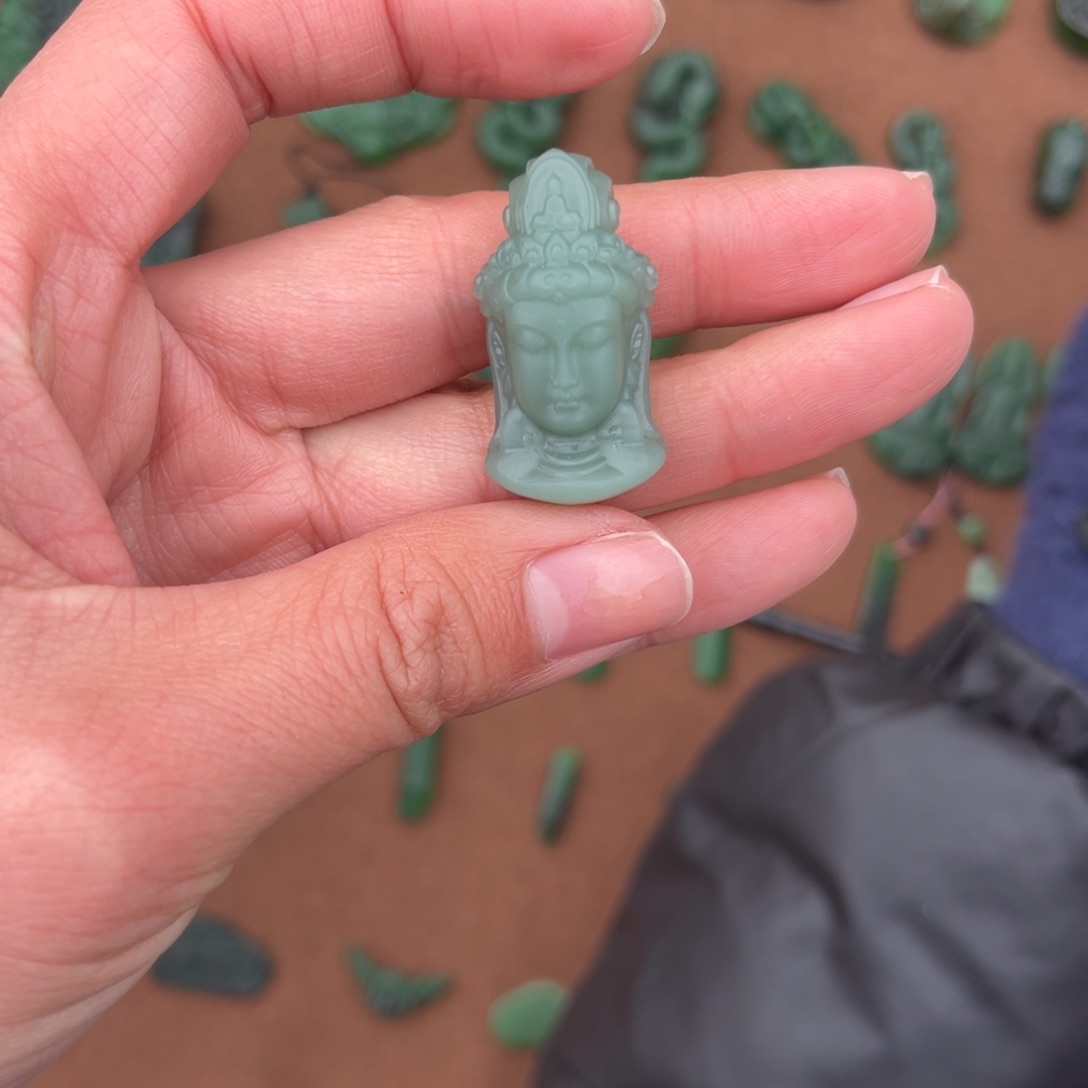 和田玉（碧玉）颈饰未镶嵌