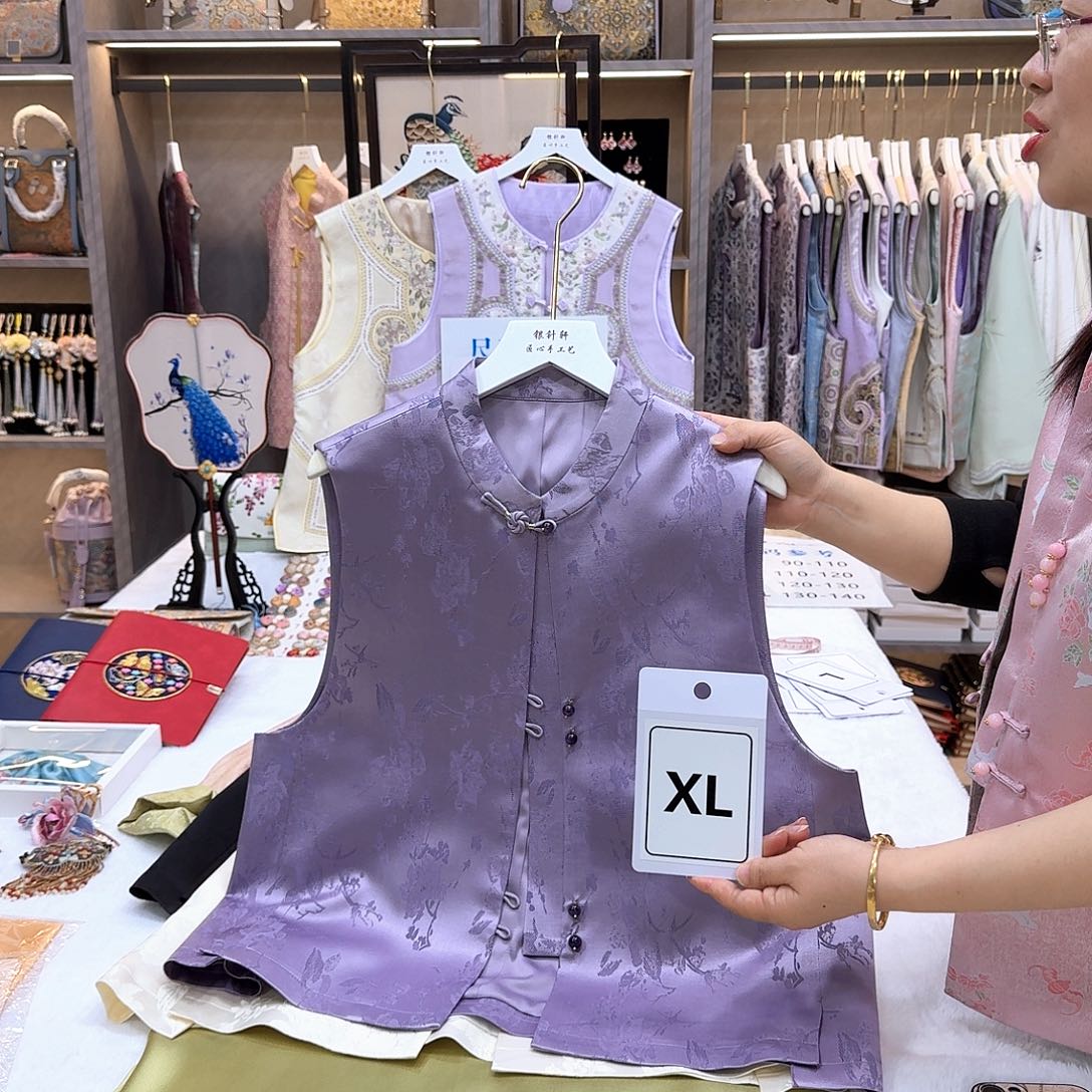 依*非遗传承人的精神风貌