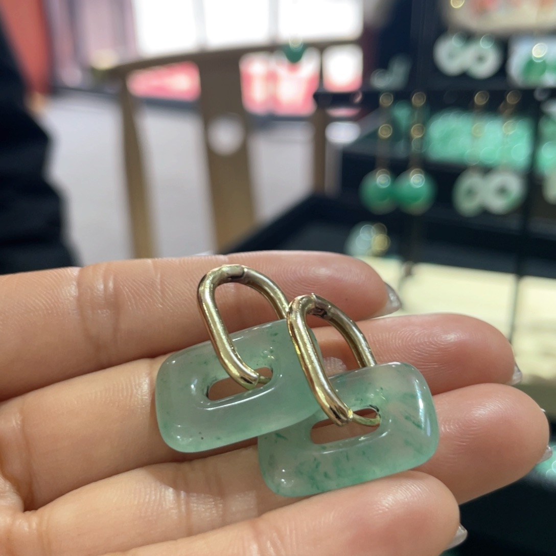 石英质玉耳钉银S925镶嵌黄****店