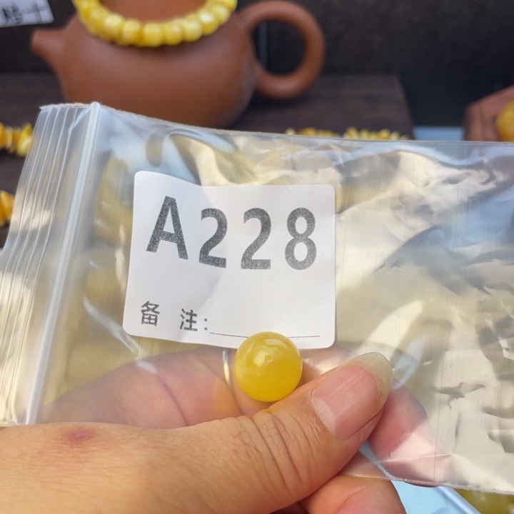 裸石琥珀未镶嵌微瑕15
